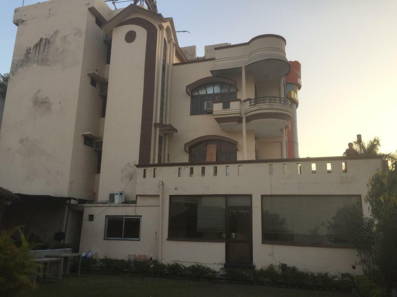 Hotel Kings Inn Haridwār Buitenkant foto