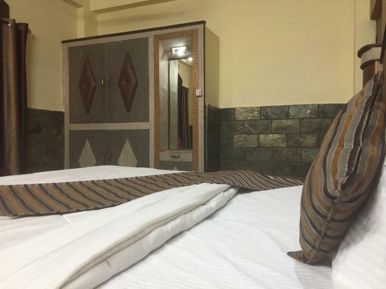 Hotel Kings Inn Haridwār Buitenkant foto