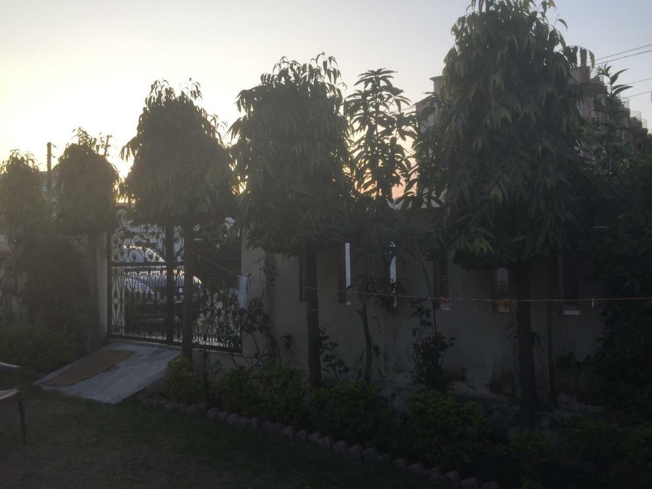 Hotel Kings Inn Haridwār Buitenkant foto